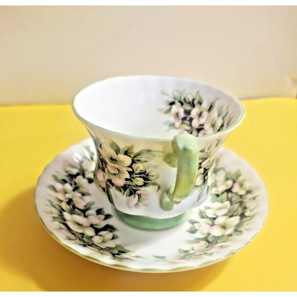Vintage Royal Albert Tea Cup and Saucer Set, Fragrance Series, Orange Blossom - Picture 3 of 12